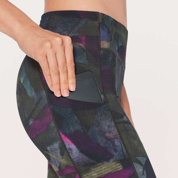 Lululemon Speed Up Tight - Aura Dark Chrome Multi - Size 6 - Picture 3 of 9